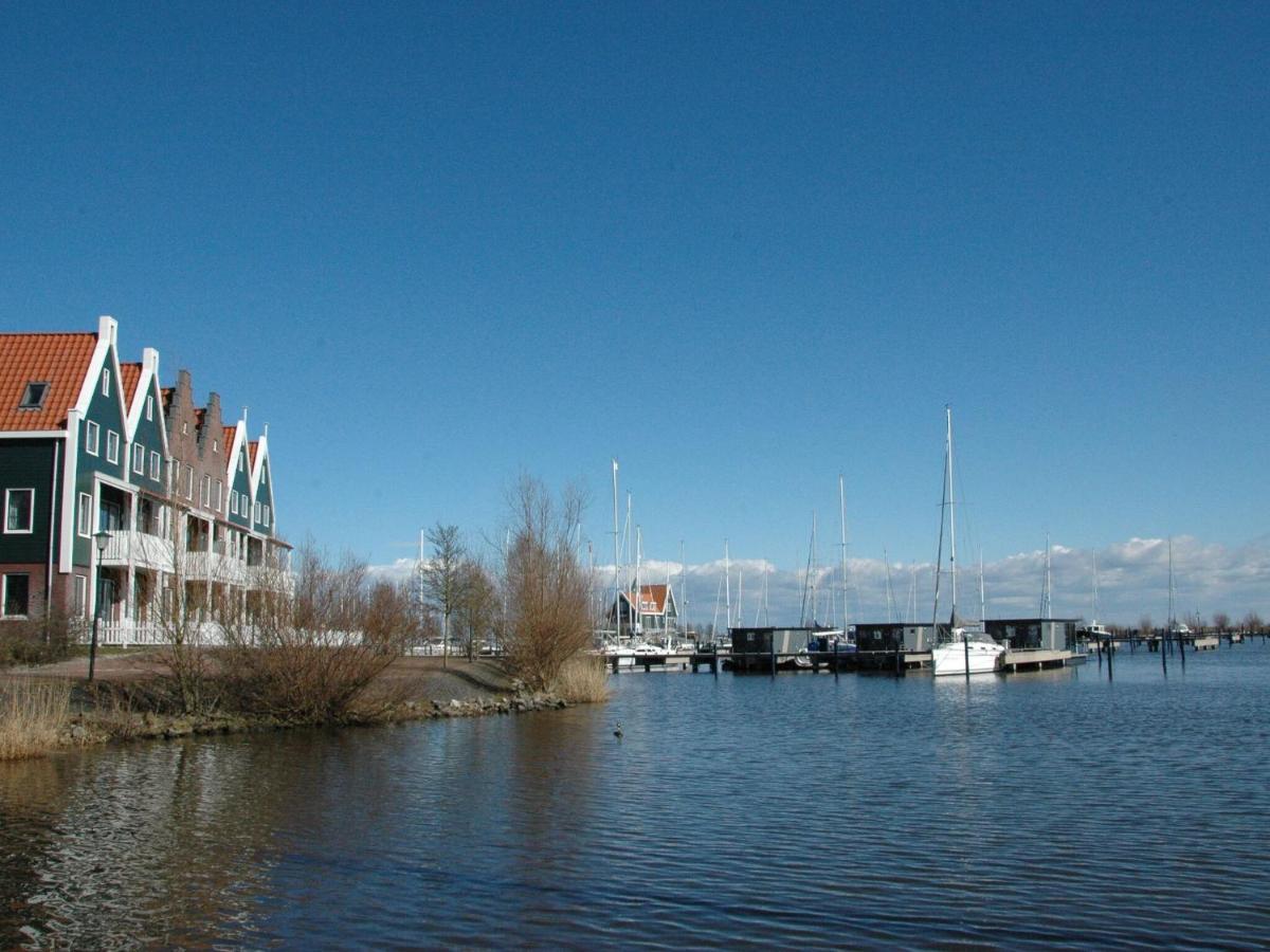 ホテル Beautiful Houseboat In The Harbour Of Volendam Near Centre エクステリア 写真