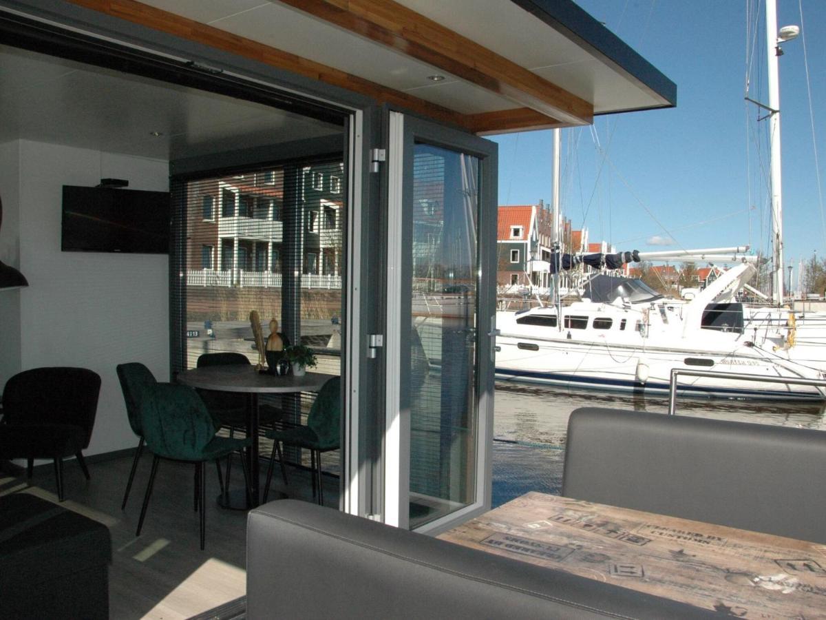 ホテル Beautiful Houseboat In The Harbour Of Volendam Near Centre エクステリア 写真